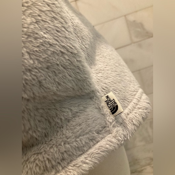 The North Face Women's Fuzzy Vest White Size L - Picture 2 of 6